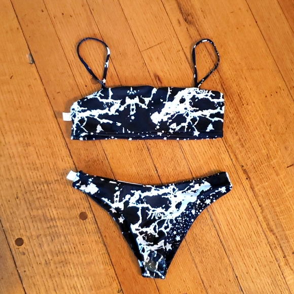 Reversible bikini - Picture 2 of 3